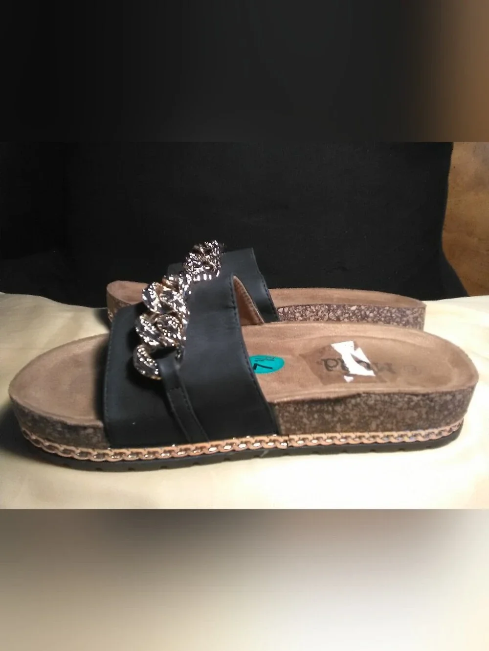 NWT Mudd Black Slide Sandals w/ Gold Chain Accent SZ 38/ 7.5 CHUNKY